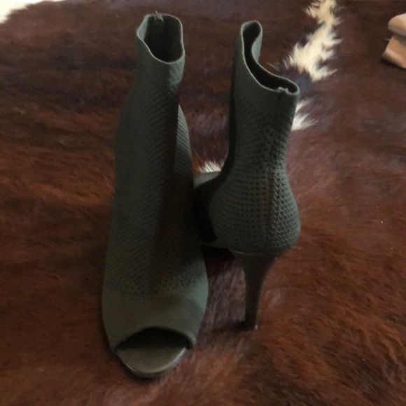 Hunter green peek toe booties - Picture 3 of 3